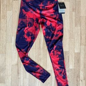 Women’s Burton AK mid-weight base layer pants. NWT & never worn!! Size Small